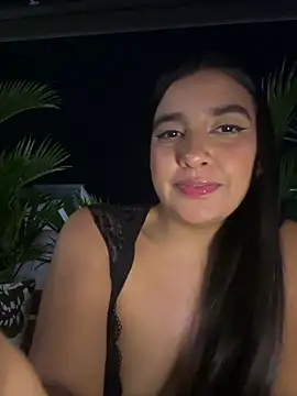 HaileyBiieber online show from May 15, 11:45 pm
