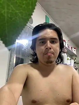 Snapshot of TheTeacherJuan chatting on April 6, 4:57 am TheTeacherJuan online show from April 6, 4:57 am