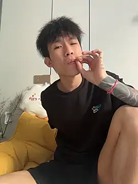 zzzzppp3 online show from June 23, 1:47 am