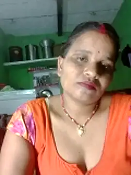 Shivani09900 online show from May 25, 4:02 pm