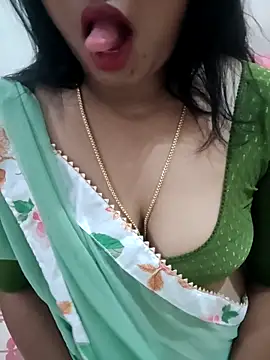 Snapshot of Ramya_456 chatting on May 12, 3:47 am Ramya 456 online show from May 12, 3:47 am