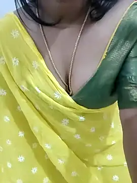 Snapshot of Ramya_456 chatting on May 13, 4:54 am Ramya 456 online show from May 13, 4:54 am