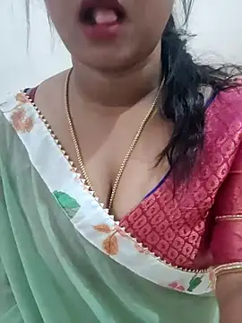 Snapshot of Ramya_456 chatting on May 14, 3:24 am Ramya 456 online show from May 14, 3:24 am