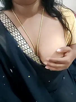 Snapshot of Ramya_456 chatting on May 21, 5:58 am Ramya 456 online show from May 21, 5:58 am