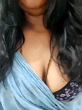 Snapshot of Ramya_456 chatting on June 15, 3:42 am Ramya 456 online show from June 15, 3:42 am