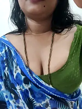 Snapshot of Ramya_456 chatting on June 18, 9:14 am Ramya 456 online show from June 18, 9:14 am