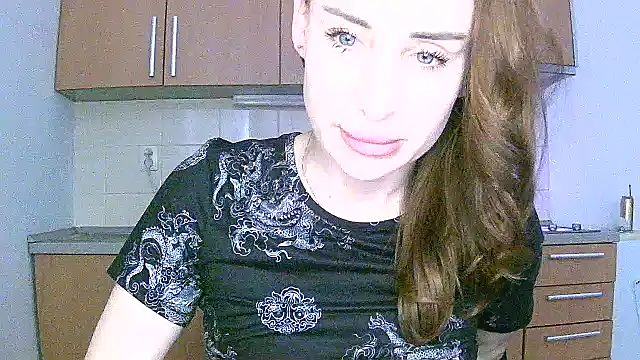 Snapshot of GlarysLoveressSx chatting on March 24, 12:43 pm GlarysLoveressSx online show from March 24, 12:43 pm