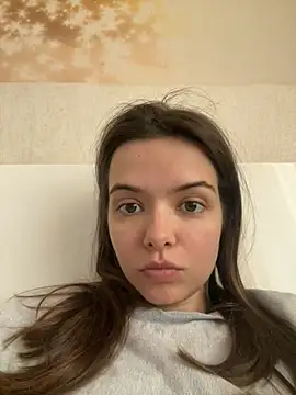 Snapshot of AForbiddenFlower chatting on April 9, 5:18 am AForbiddenFlower online show from April 9, 5:18 am