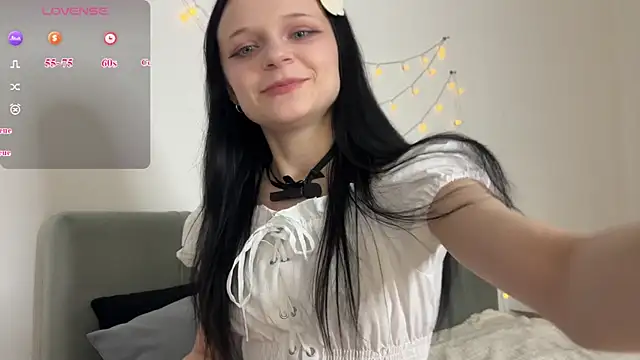 meowchaa online show from May 8, 4:23 pm