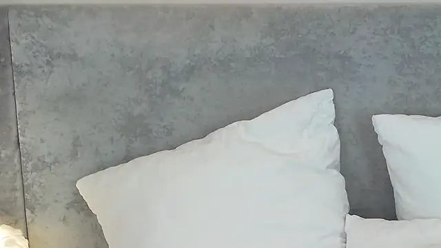 Snapshot of Lana_Drake chatting on April 1, 8:15 am Lana Drake online show from April 1, 8:15 am