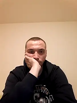 Snapshot of IconicMorning88 chatting on March 27, 11:04 pm IconicMorning88 online show from March 27, 11:04 pm