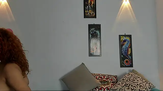 Snapshot of sweet_rose72 chatting on June 3, 1:30 am sweet rose72 online show from June 3, 1:30 am