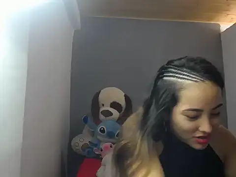 Snapshot of Ivanna_Vegax chatting on April 5, 5:10 pm Ivanna Vegax online show from April 5, 5:10 pm