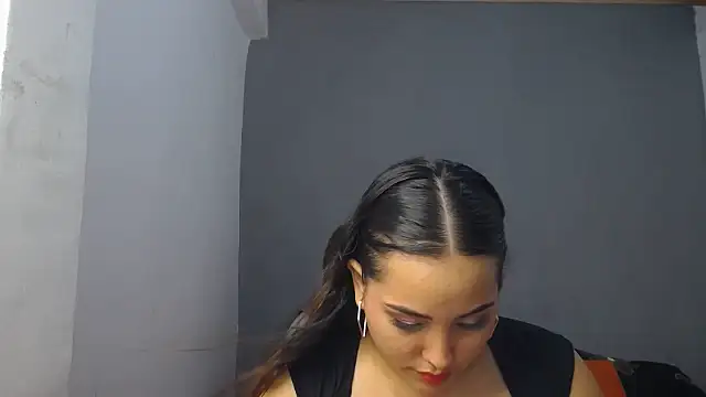 Snapshot of Ivanna_Vegax chatting on April 12, 8:41 am Ivanna Vegax online show from April 12, 8:41 am