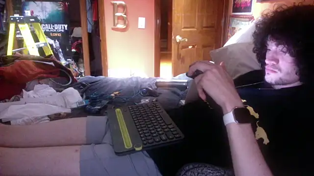 Teddy4420 online show from May 12, 12:41 am