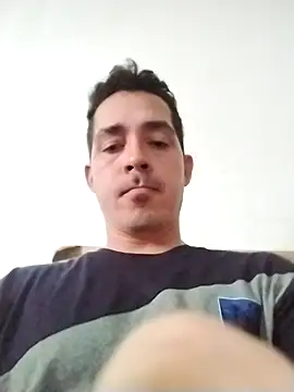 Snapshot of Gabriel_leon33 chatting on June 26, 1:59 pm Gabriel leon33 online show from June 26, 1:59 pm