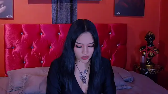 Snapshot of Val_viixen chatting on April 14, 1:39 pm Val viixen online show from April 14, 1:39 pm