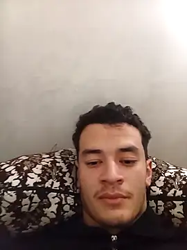 Snapshot of kapo9 chatting on April 4, 2:03 pm kapo9 online show from April 4, 2:03 pm