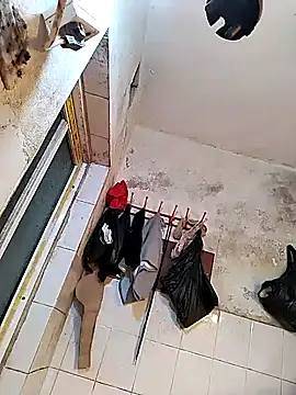 Snapshot of Tinh_love chatting on April 2, 12:03 pm Tinh love online show from April 2, 12:03 pm