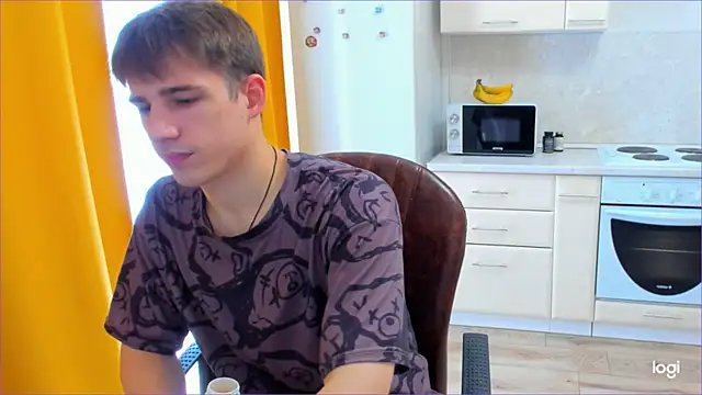 Alexs 777 online show from June 3, 9:56 am