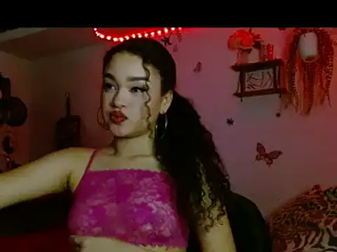Snapshot of angel_lust1 chatting on April 13, 10:48 pm angel lust1 online show from April 13, 10:48 pm