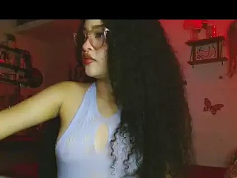 Snapshot of angel_lust1 chatting on April 18, 1:20 am angel lust1 online show from April 18, 1:20 am