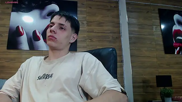 RoaSexi25 online show from March 25, 3:01 am