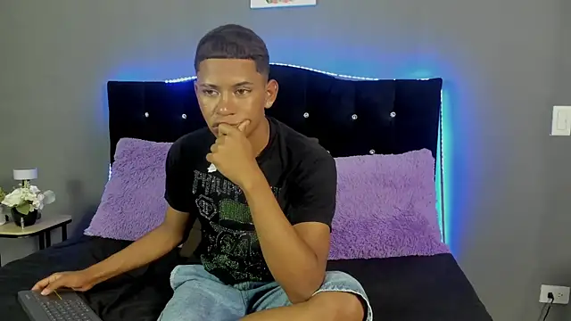 LexSin17 online show from May 15, 7:32 pm