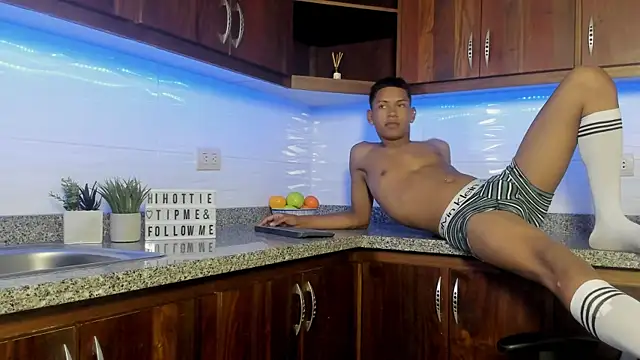 LexSin17 online show from May 17, 7:32 pm