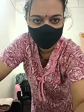 HeartlessGirl online show from June 15, 8:27 am
