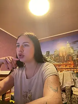 Snapshot of Avellya chatting on March 26, 9:53 pm Avellya online show from March 26, 9:53 pm