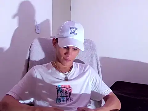 alejandro stone12 online show from May 3, 12:38 am