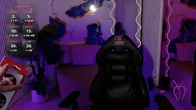 Tiiana tay online show from May 26, 4:41 am
