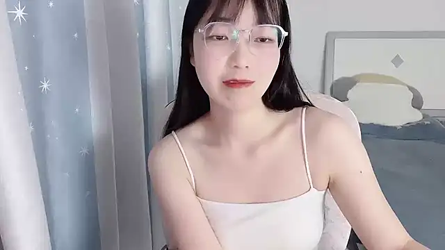 Snapshot of Anya-2026 chatting on April 22, 12:18 pm Anya-2026 online show from April 22, 12:18 pm