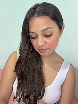 Snapshot of Colochitapupy chatting on April 10, 1:44 am Colochitapupy online show from April 10, 1:44 am