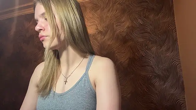 Snapshot of NariaJess chatting on April 5, 10:18 pm NariaJess online show from April 5, 10:18 pm