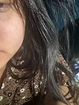 Snapshot of sheela_987 chatting on March 29, 4:29 pm sheela 987 online show from March 29, 4:29 pm