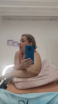  JuliethSexy  online show from May 11, 7:44 pm
