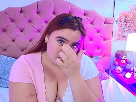 Snapshot of OliviaOnyx chatting on March 25, 5:30 pm OliviaOnyx online show from March 25, 5:30 pm