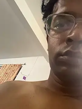 hotbottominr online show from April 25, 2:25 pm