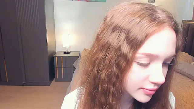 Snapshot of SharriSang chatting on April 6, 7:09 am SharriSang online show from April 6, 7:09 am