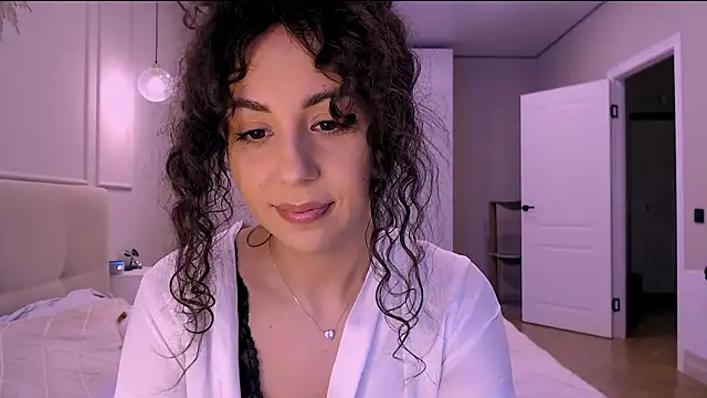 Snapshot of curly_jade_ chatting on April 15, 4:58 pm curly jade online show from April 15, 4:58 pm