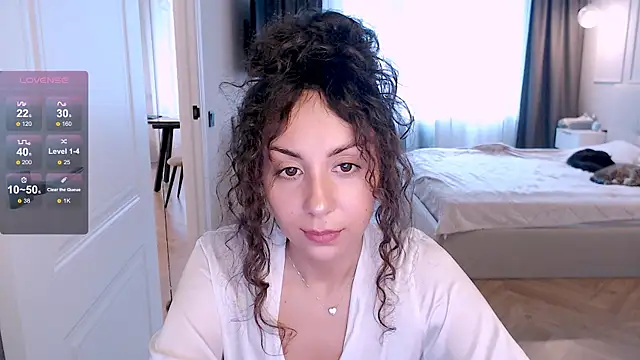 Snapshot of curly_jade_ chatting on June 24, 4:06 pm curly jade online show from June 24, 4:06 pm