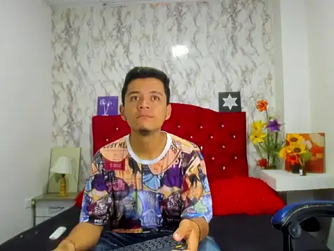 Alejandra and James  online show from May 28, 12:24 pm