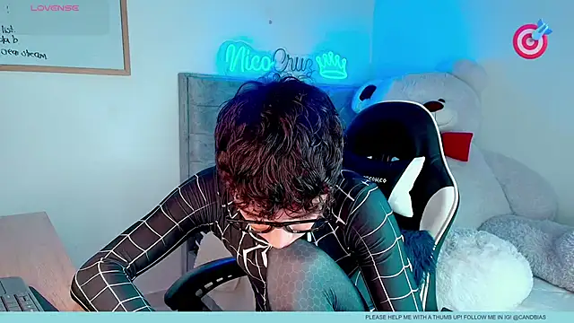 Snapshot of niico_prince chatting on March 26, 8:03 pm niico prince online show from March 26, 8:03 pm