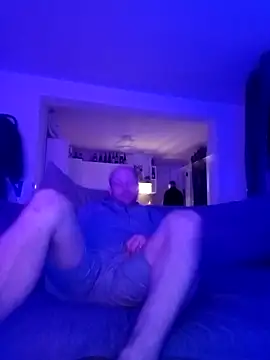 CoppiaGaya online show from April 9, 8:47 pm