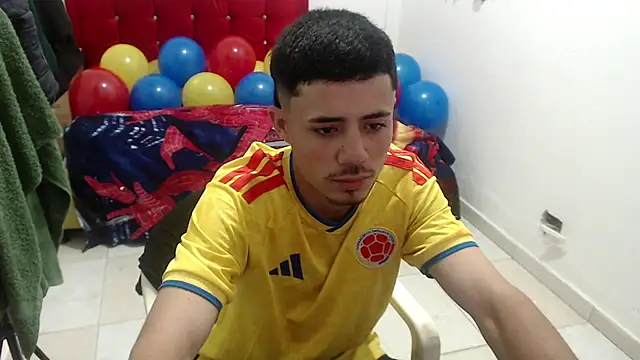 Jairito 989 online show from July 3, 8:04 pm