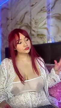 SweetLittleRed online show from May 4, 5:14 am