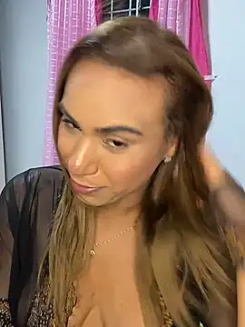 Snapshot of Jullyanaximeness chatting on July 2, 10:05 pm Jullyanaximeness online show from July 2, 10:05 pm