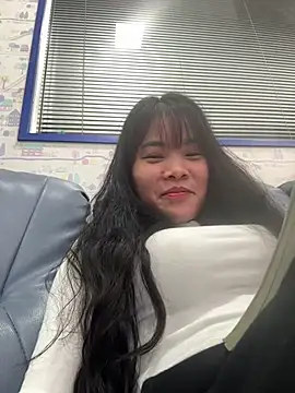 Naked-xx online show from May 13, 2:09 am